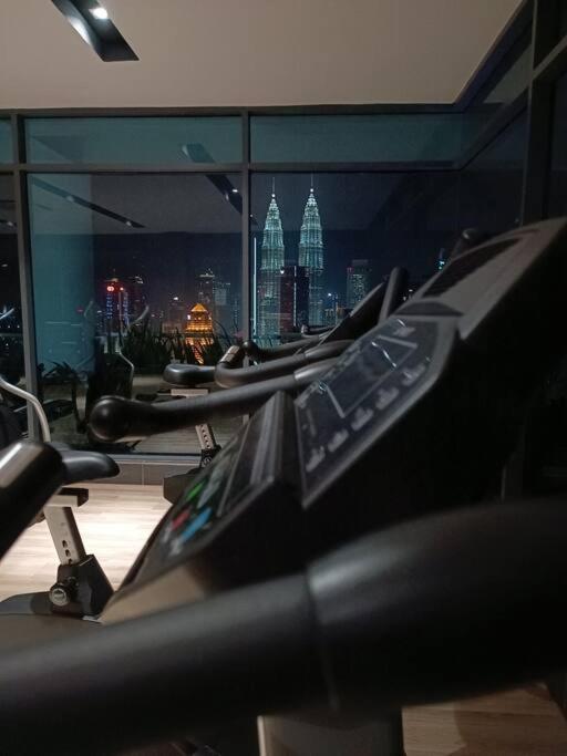 Col25a Kl Tower Balcony 1bedroom & Infinity Pool Klcc View Kuala Lumpur