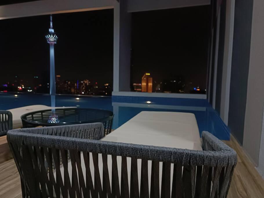 Pangsapuri Col25a Kl Tower Balcony 1bedroom & Infinity Pool Klcc View